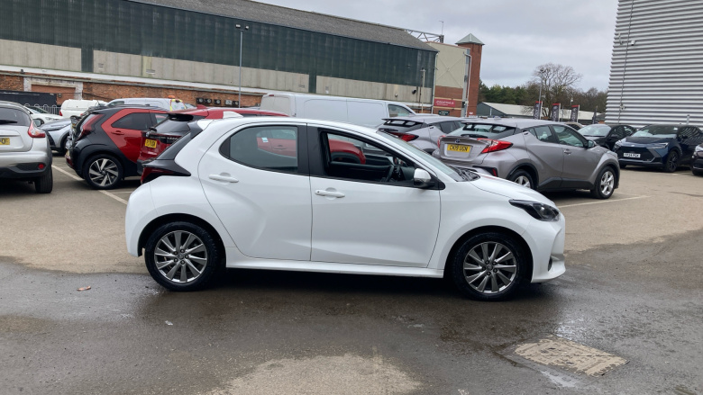 Toyota Yaris 1.5 Hybrid Icon 5dr CVT Hybrid Hatchback